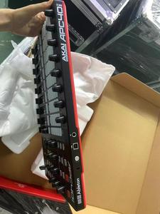 Controlador Profesional <span class=keywords><strong>APC40</strong></span> MKII - Product Image 4