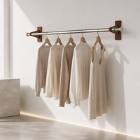 Porte-vêtements mural en bois massif avec support miroir en acier inoxydable, présentoir sur mesure pour usine