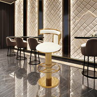 Luxus drehbarer Barhocker T-förmiges Design mit hoher Rückenlehne Edelstahl Messing Zeitgenössischer Stil für Home Bar Hotel Bedroom Mall