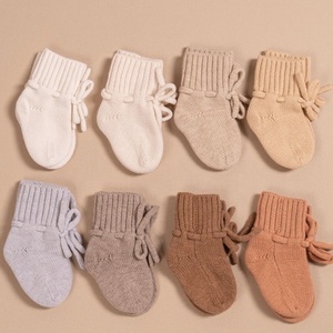 Chaussons tricotés pour bébés nouveau-nés en <span class=keywords><strong>laine</strong></span> mérinos 100 %, vente chaude, pour bébés de 0 à 3 mois - Product Image 2