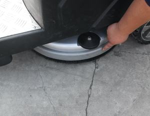 Machine <span class=keywords><strong>de</strong></span> <span class=keywords><strong>nettoyage</strong></span> <span class=keywords><strong>de</strong></span> sol industriel, grandes Machine à polir C6, 38 kg - Product Image 4