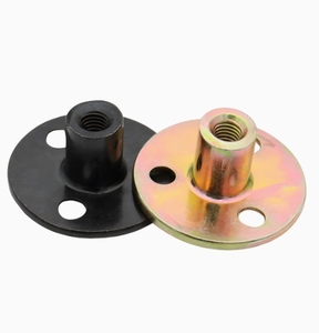 Écrous à bride en acier zingué LeGood M8 à 3 trous - Product Image 5