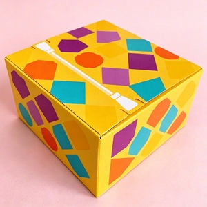Boîte d'expédition en carton personnalisée TongKun avec logo, boîte en papier pliable avec fermeture éclair, bande de déchirement pour ouverture, boîte postale auto-adhésive - Product Image 1