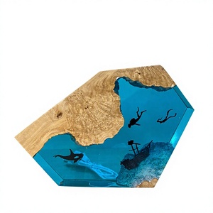 Holz-Epoxidharz-Lampe mit Meeresmotiv und Schiffswrack-Design, hergestellt in Vietnam. - Product Image 1
