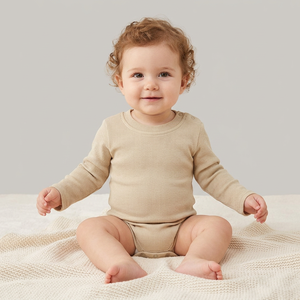 Combinaison bébé en coton biologique certifié 2026 pour la vente en gros, combinaison de boutique pour enfants, combinaison à imprimé animalier et dessin animé, disponible en ligne - Product Image 1