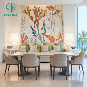 Muebles Costeros de Lujo, Banqueta Curva Tapizada en Tela Beige con Mesa de Café Tapizada en Mármol y Sillas para Hotel y Restaurante - Product Image 4