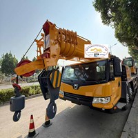 Grue mobile télescopique d'occasion Kato QY50K 30T avec moteur, boîte de vitesses et pompe à vendre en bon état