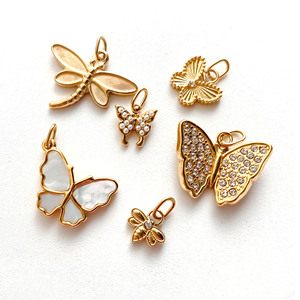 Dijes de Mariposa y Libélula Chapados en Oro con Cristales de Imitación y Perlas para la Creación de Joyería, Estilo Unisex y Lindo - Product Image 5