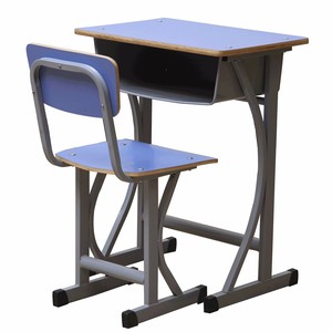 Juego de mesa de estudio para niños de diseño moderno con silla Escritorio de estudio de metal para uso escolar - Product Image 2