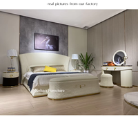 Nouvelle mode, marque italienne, meubles de chambre à coucher, lit double dernier cri, design moderne, lit en cuir de luxe pour villa