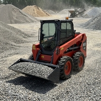 Mini-chargeuse sur pneus diesel EPA Euro5 Yanmar Kubota avec moteur, pompe et accessoires