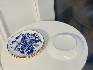 Assiettes de luxe en porcelaine de style européen et services de table en porcelaine fine, très demandés - Product Image 4