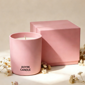 Vente en gros de bougies parfumées personnalisées pour la Saint-Valentin, design simple et nouveau, bougies en cire de soja dans un pot en céramique, coffret cadeau - Product Image 1