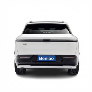ZEEKR 7X 2025 Usado, SUV AWD de 100 kWh, 800V, Volante a la Izquierda, Batería de Litio de Alto Rendimiento, Vehículo Eléctrico, Disponible en Concesionario Ruso, Económico, Chino - Product Image 4