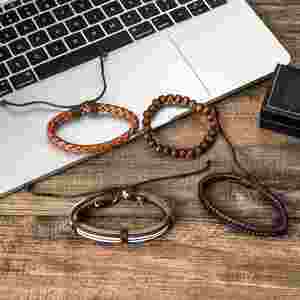 Wholesale Stainless Steel Men's Quartz Watch + <b>Leather</b> <b>Bracelet</b> With Gift Box Custom Logo - Product Image 5