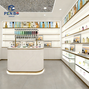 Vetrina Espositiva Personalizzata per Profumi e Scaffalature per Boutique e Negozi al Dettaglio - Design d'Interni - Product Image 5