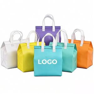 Sac isotherme personnalisé en non-tissé imperméable avec isolation thermique en feuille d'aluminium pour plats à emporter, thé au lait, gâteaux - Product Image 1