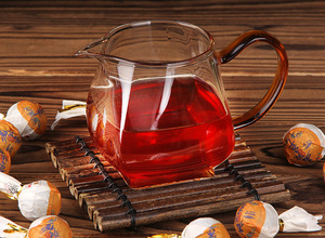 Té Pu'er Maduro Premium Ancient Arbor Lao Ban Zhang: <span class=keywords><strong>Mini</strong></span> <span class=keywords><strong>Tuo</strong></span> <span class=keywords><strong>Cha</strong></span> y Bolas de Dragón Ban Zhang - Product Image 4