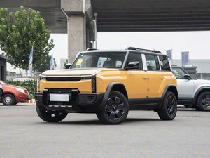 热销电动车奇瑞风行X3L 215长续航纯电紧凑型车，适合城市通勤和日常出行 - Product Image 1