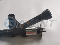 Injektor Bahan Bakar Berkualitas Tinggi Terbaru 095000-5214/5215 Injektor Bahan Bakar Diesel untuk Peralatan Pengujian 095000-5214/5215