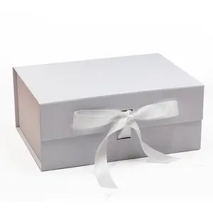 批发10厘米深白色磁铁开合折叠礼品盒带丝带