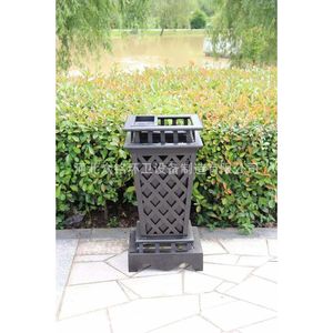 ถังขยะโลหะทรงสี่เหลี่ยมสำหรับกลางแจ้ง ขนาด 44x44x94 มม. ถังขยะตกแต่งสวน - Product Image 1