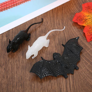 Halloween Plastic Bat Spider Centipede <b>Mouse</b> <b>Toy</b> For Prank Decorations - Product Image 4
