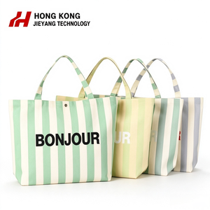 Bolsa de Playa de Lona a Rayas de Verano con Parche de Nombre Personalizado, Bolsa de Hombro Reutilizable de Gran Capacidad para Viajes y Compras para Mujer - Product Image 1