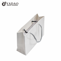 Sac en papier Yadao, prix avantageux, sac en papier pour le shopping avec poignée en corde