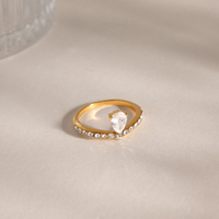 Bague de fiançailles J&D Jewelry en acier inoxydable plaqué or 18 carats avec zircon en forme de poire et bande ondulée avec strass blanc pour femmes, taille 7