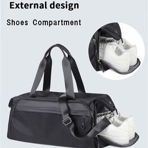 Bolsa Deportiva Resistente en Oferta con Gran Volumen para Gimnasio, Tejido Impermeable, con Compartimento para Zapatos - Product Image 5