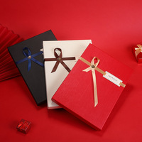 Boîtes cadeaux rigides de luxe personnalisées avec ruban et boucle en forme de cœur, boîtes d'emballage en papier couleur avec logo, vente en gros