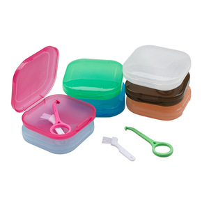 Portable Transparent Dental Retainer Case with Aligner Removal Tool Brush <b>Oral</b> <b>Therapy</b> <b>Equipment</b> & <b>Accessory</b> Storage Box - Product Image 1