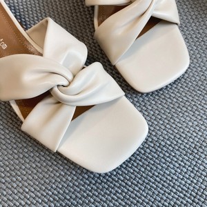 Nouvelles sandales d'été en cuir à brides croisées et talon bas pour femmes, style INS - Product Image 5