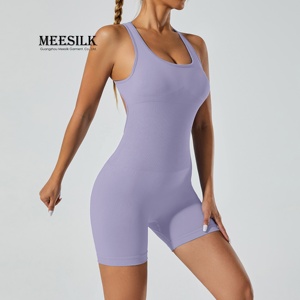 Sutyen inşa tulumlar Yoga seti spor takımları kadınlar için seksi üst dikişsiz tayt şort egzersiz kıyafetleri spor giyim - Product Image 2