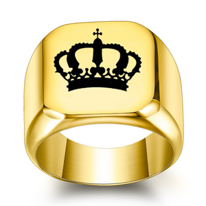 Anillo de acero inoxidable con corona cuadrada de 18 mm para hombre, color dorado, regalo de joyería - Product Image 1