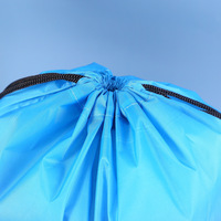 Sac à cordon en polyester réutilisable avec logo personnalisé imprimé, sac à dos en polyester 210D, sac à dos à cordon irisé