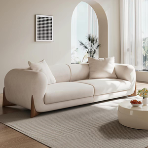 Sofá Moderno de 3 Plazas en Cuero Sintético PU Blanco con Patas de Madera, Brazos Curvos y Respaldo Ajustado, Tapizado para Sala de Estar - Product Image 2