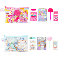 Coffret cadeau de papeterie pour enfants avec cahier mignon, stylo à bille moelleux, autocollants, notes autocollantes et pochette à crayons en PVC