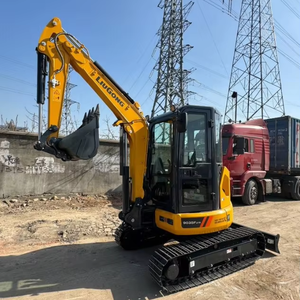 โซลูชั่นงานดินทุกสภาพพื้นผิว 9035F ถังขนาด 0.11 ลูกบาศก์เมตร และระบบช่วงล่างที่แข็งแกร่งสำหรับงานหนัก - Product Image 1