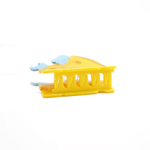 Barrettes à cheveux en acétate de fromage jaune crème personnalisées, mignonnes, originales et tendance, accessoires pour cheveux pour femmes, vente en gros. - Product Image 4