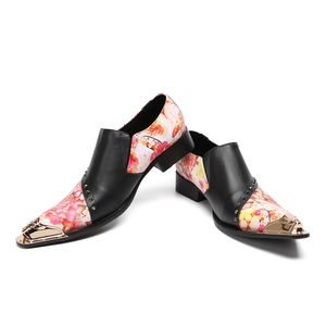 NA929 <span class=keywords><strong>Mocasines</strong></span> para <span class=keywords><strong>Hombre</strong></span> con Estampado Floral y Remaches, de Cuero Negro con Parches Metálicos, Punta en Pico, Sin Cordones, Casuales, Zapatos <span class=keywords><strong>Hombre</strong></span> - Product Image 3