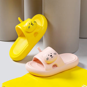 Joyeux Mario nouveau Style nouvelle conception enfants mignon pantoufles pour filles maison antidérapant salle de bain sandales bébé pied porter Stock - Product Image 1