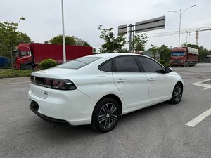 Voiture d'<span class=keywords><strong>occasion</strong></span> <span class=keywords><strong>Peugeot</strong></span> <span class=keywords><strong>308</strong></span> 1.6L Berline <span class=keywords><strong>Automatique</strong></span> Édition Luxe 2018 Conduite à Gauche Cuir Un Seul Propriétaire Titre Propre Historique Complet des Entretiens - Product Image 3