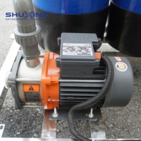 Machine d'osmose inverse industrielle 1000 LPH, système de filtration d'eau RO en acier inoxydable FRP 4040 pour le traitement de l'eau potable pure