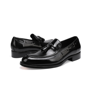 Chaussures de Mariage Formelles pour Hommes 2026 de Haute Qualité, Faites à la Main, en Cuir Véritable avec Semelle en Cuir et Pompons - Product Image 2
