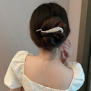 Pince à <span class=keywords><strong>cheveux</strong></span> pour <span class=keywords><strong>femme</strong></span> en métal plaqué, avec perles et strass, style grenouille, pour l'été - Product Image 2