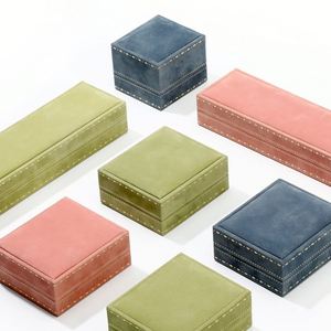 Caja de Joyería Cuadrada de Terciopelo con Logotipo Personalizado en Stock, Organizador para Mujer, Regalo Perfecto - Product Image 2
