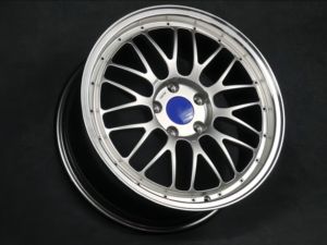 High-End Geschmiedete Tiefbett Konkave T6061 Leichtmetallfelgen Nabe 18 19 20 21 22 23 24 Zoll 5x112 5x108 5x114,3 5x120 Felgen Verkauf - Product Image 2