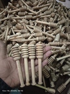 Cuillère à miel en bois la plus vendue, bâtonnet durable en bois pour le miel, idéal pour le thé, le café et les petits-déjeuners, disponible à la vente - Product Image 2